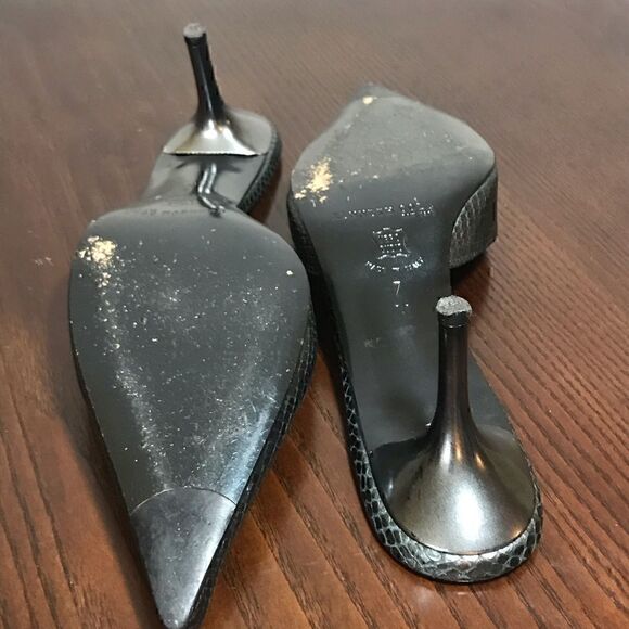 7 KENNETH COLE NEW YORK snakeskin embossed mules - Picture 4 of 9